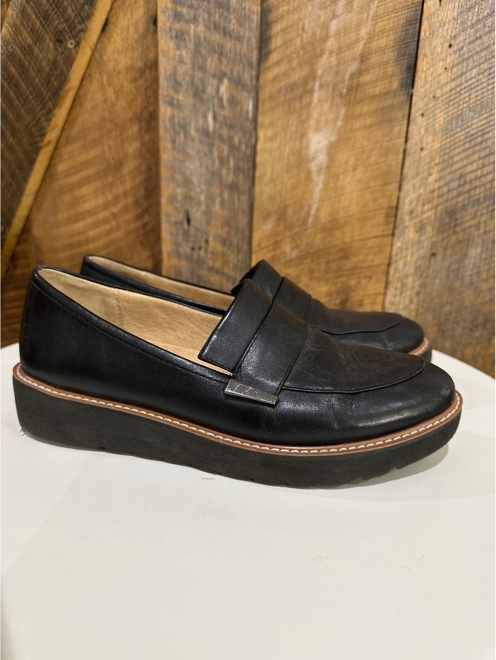 Naturalizer Adiline Black Leather Platform Loafers - Size 8M